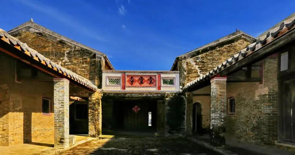 驻足革命圣地，追寻红色足迹